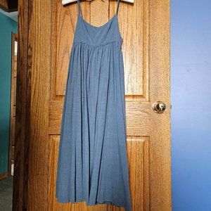 Blue linen midi dress with pockets